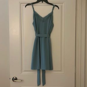 Medium sized slip dress with belt